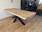 Eiken eettafel massief boomstamtafel verjongd op voorraad, Huis en Inrichting, Tafels | Eettafels, Ophalen of Verzenden, Nieuw