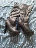 Laarzen plateau zool, Kleding | Dames, Schoenen, Ophalen of Verzenden, Zo goed als nieuw, Zwart, Hoge laarzen