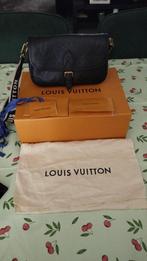 Lv tas nieuwstaat paar keer gebruikt alles aanwezig bon doos, Sieraden, Tassen en Uiterlijk, Tassen | Damestassen, Ophalen of Verzenden