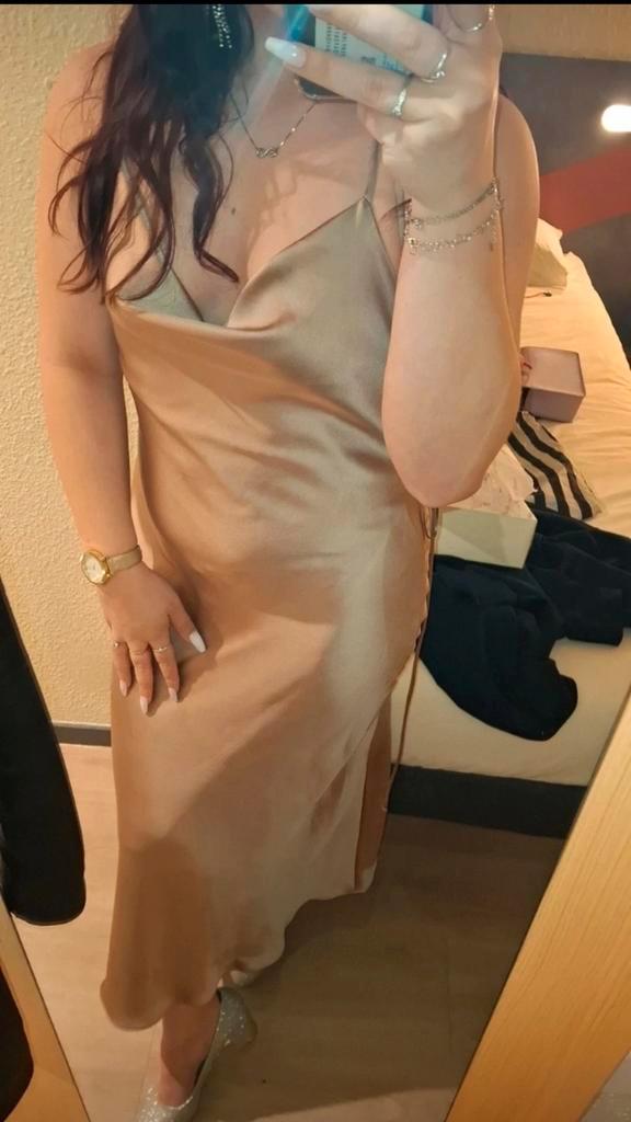 Zara satijnen jurk - maat M, Kleding | Dames, Jurken, Zo goed als nieuw, Maat 38/40 (M), Roze, Onder de knie, Ophalen of Verzenden