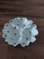 Oude Porcelain bord Victoria China, diameter 19cm, H4cm, Antiek en Kunst, Antiek | Servies los, Ophalen of Verzenden