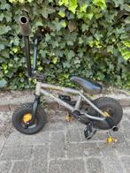Rocker mini BMX 24 karat stuntfietsje, Fietsen en Brommers, Fietsen | Crossfietsen en BMX, Ophalen, Gebruikt, Staal, Minder dan 16 inch