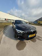 Bmw 1 serie 118i facelift m pakket, Zwart, 650 kg, Particulier, 3 cilinders