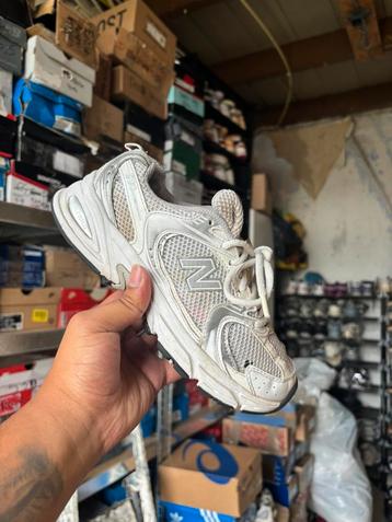 New Balance 530 Munsell White 36 beschikbaar voor biedingen