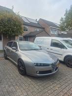 Sportieve goed rijdende Alfa Romeo 159 Ti, Auto's, Alfa Romeo, Parkeersensor, Leder, Particulier, Te koop