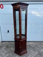 Prachtige houten 6 hoekige glazen vitrinekast display kast, Huis en Inrichting, Kasten | Vitrinekasten, Ophalen of Verzenden, ?