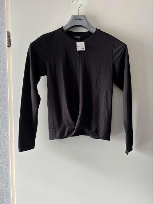 Nieuw sport shirtje met aparte draai in de boord maat 36, Kleding | Dames, Sportkleding, Nieuw, Fitness of Aerobics, Maat 36 (S)