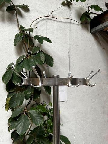 Kapstok – industrieel design Friso Kramer Ahrend de Cirkel beschikbaar voor biedingen