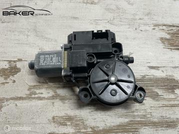 Raammotor rechtsachter Volkswagen Polo 6R (9-14) 6R0959812G beschikbaar voor biedingen
