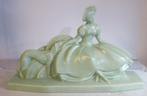 originele art deco craquele figuur dame met windhond Lejan, Antiek en Kunst, Verzenden