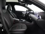 Mercedes-Benz CLA-klasse 200 Premium Plus AMG Night | Panora, Auto's, Mercedes-Benz, Stof, Gebruikt, Euro 6, 4 cilinders