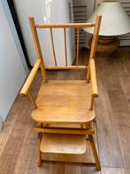 Houten poppenstoel uitklapbaar, Kinderen en Baby's, Speelgoed | Houten speelgoed, Ophalen, Zo goed als nieuw, Meubelstuk of Keukentje