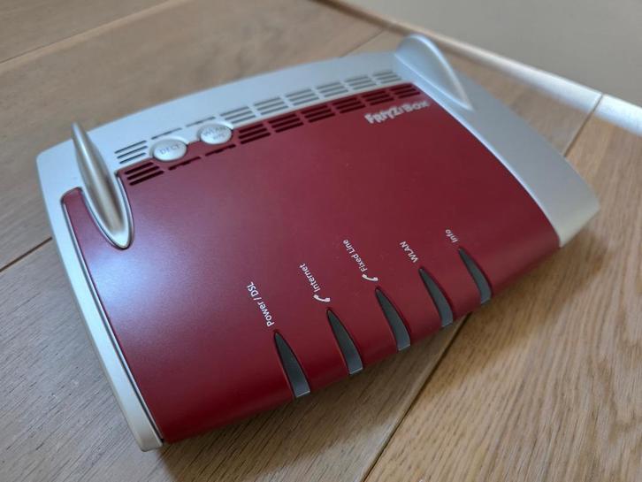 modem AVM FRITZ!Box 7490 Edition International, Computers en Software, Routers en Modems, Zo goed als nieuw, Ophalen of Verzenden