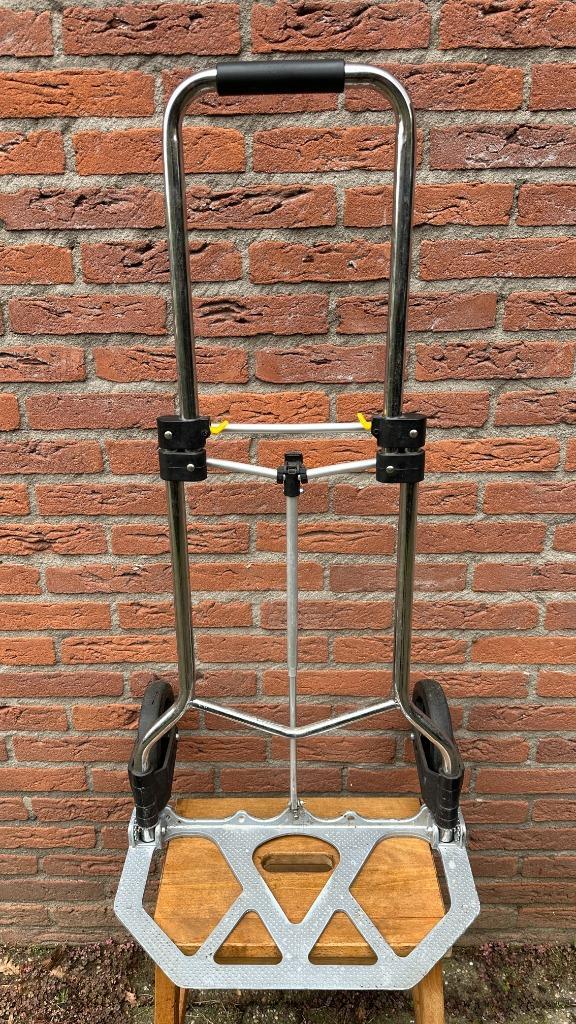 Opvouwbare steekwagen – robuust en ruimtebesparend, Doe-het-zelf en Verbouw, Transportwagens, Gebruikt, Steekwagen, 80 tot 100 liter