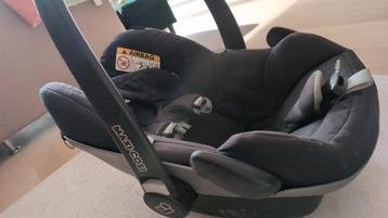 Maxi Cosi zwart beschikbaar voor biedingen