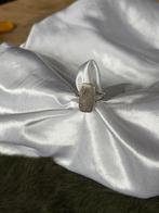 Zilveren ring met meteoriet steen, 18 tot 19, Ophalen of Verzenden, Zo goed als nieuw, Dame of Heer