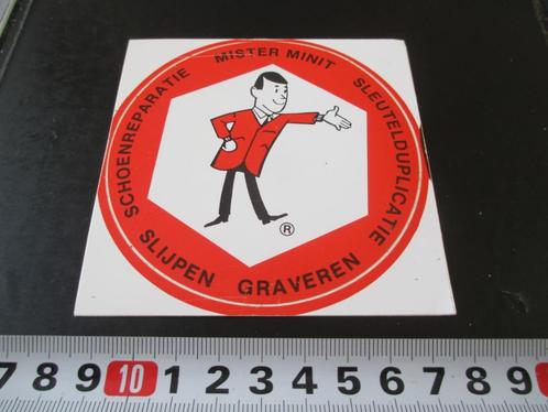 sticker rood logo mister minit sleutels schoenreparatie, Verzamelen, Stickers, Zo goed als nieuw, Bedrijf of Vereniging, Ophalen