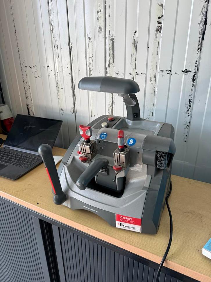 Keyline Carat Quattro Sleutel Grafeermachine 2023, Zakelijke goederen, Machines en Bouw | Industrie en Techniek, Ophalen of Verzenden