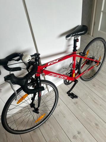 Felt F24 – snelle, sportieve racefiets beschikbaar voor biedingen