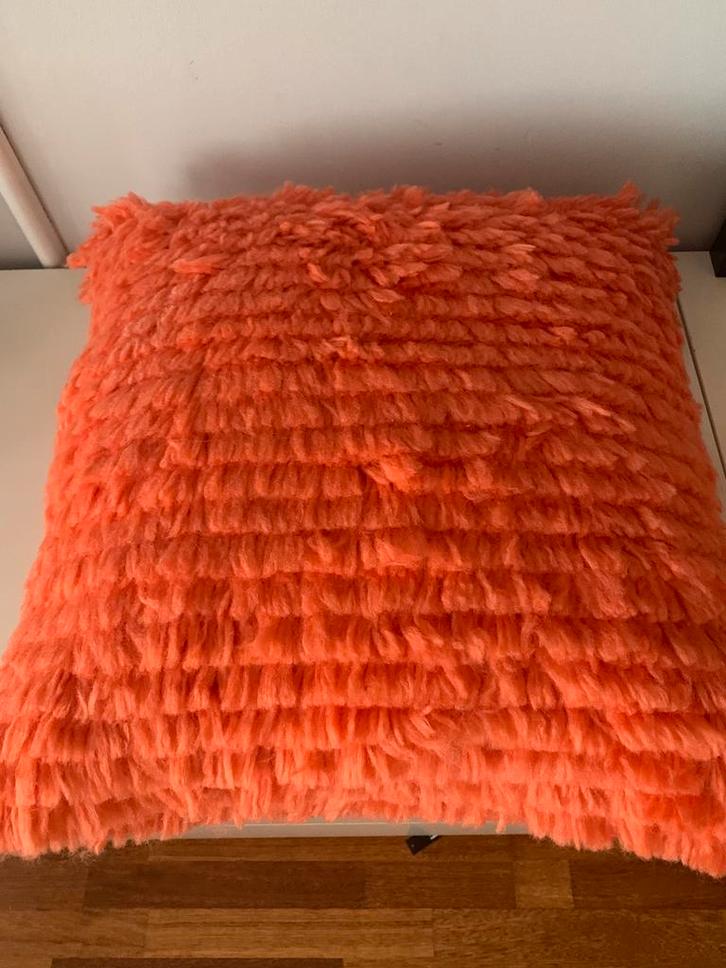 HKliving Sierkussen in wolblend 50 x 50 cm koraal, Huis en Inrichting, Woonaccessoires | Plaids en Woondekens, Nieuw, Ophalen of Verzenden