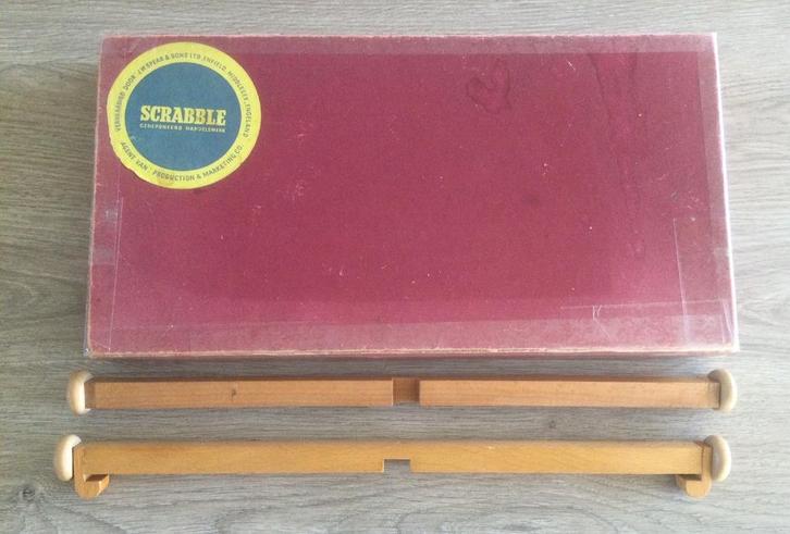 Scrabble Spel met draaitafel, Hobby en Vrije tijd, Gezelschapsspellen | Bordspellen, Gebruikt, Een of twee spelers, Drie of vier spelers