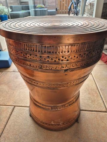 Koperen tafel 2 stuks beschikbaar voor biedingen