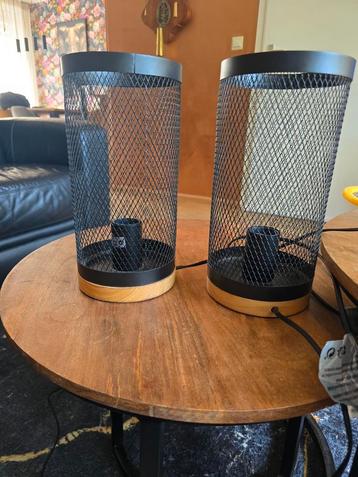 2 tafel lampjes  beschikbaar voor biedingen