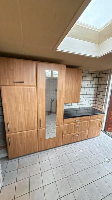 Gratis bijkeuken beschikbaar voor biedingen