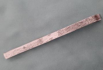 antiek zilveren dasspeld, bewerkte bovenzijde, art nouveau. beschikbaar voor biedingen