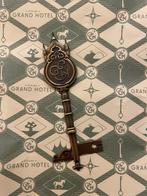 Efteling Grand Hotel Magneet, Verzamelen, Efteling, Ophalen of Verzenden, Nieuw, Button of Speldje