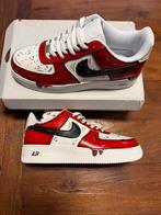 Custom Nike Air Force 1 mt 42 Cartoon comics art, Kleding | Heren, Schoenen, Wit, Nike, Nieuw, Ophalen of Verzenden
