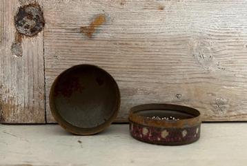 Antiek Frans rond blikje van Vibert Frères-Parma Violetta beschikbaar voor biedingen