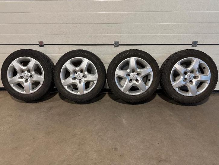 16" vredestein winterbanden st. 5 x 110 opel meriva, astra h, Auto-onderdelen, Banden en Velgen, Banden en Velgen, Winterbanden