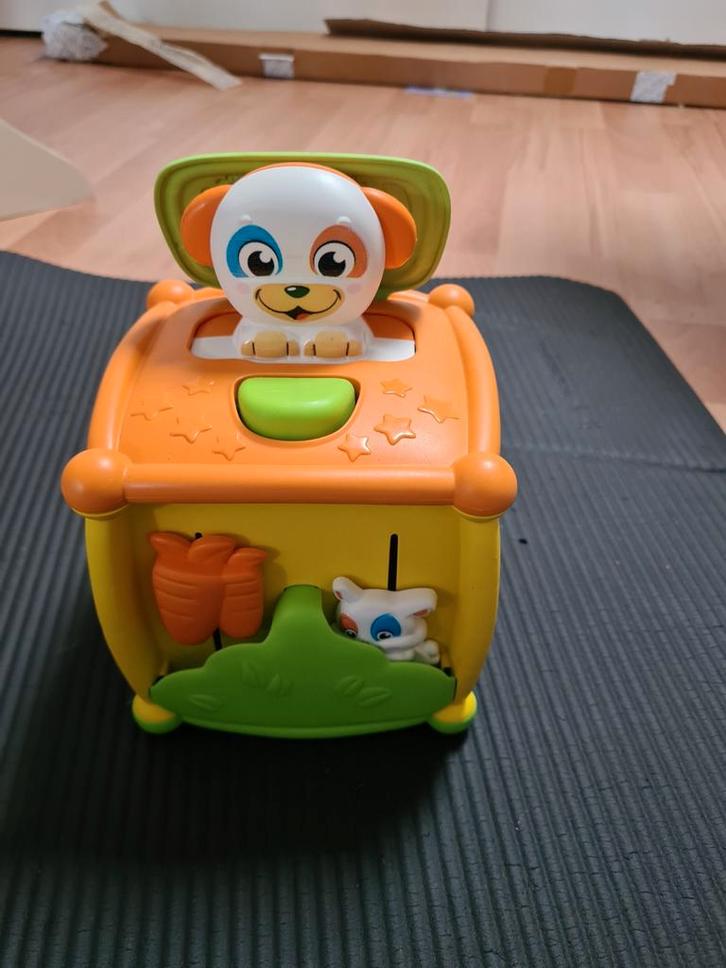 Clementoni Kiekeboe Activiteiten Kubus, Kinderen en Baby's, Speelgoed | Babyspeelgoed, Gebruikt, Overige typen, Met geluid, Ophalen
