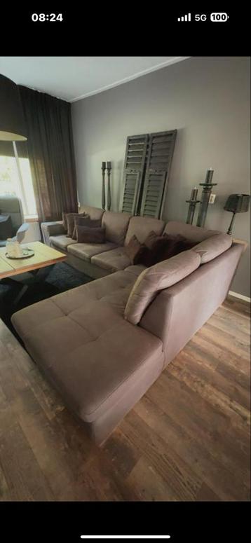 Mooie Hoekbank - Stijlvol en Comfortabel! beschikbaar voor biedingen