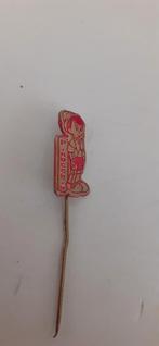 Speldje pinocchio, Ophalen of Verzenden, Zo goed als nieuw, Figuurtje, Speldje of Pin