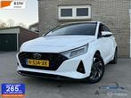 Hyundai i20 1.0 T-GDI Premium 100PK Automaat Dodehoek sensor, 450 kg, Gebruikt, Euro 6, Met garantie (alle)