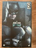 Hot Toys Justice League Batman Tactical Suit Version MMS432, Ophalen of Verzenden, Zo goed als nieuw, Actiefiguur of Pop