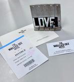 BANKSY the Walled Off Hotel - LOVE - Original Zeldzaam + bon, Pop, Beeldje of Miniatuur, Nieuw, Ophalen of Verzenden, A