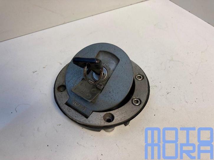 Tankdop Yamaha R1 1998 - 2001 RN01 RN04 tankslot, Motoren, Onderdelen | Yamaha, Gebruikt, Ophalen of Verzenden