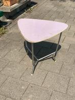 Jaren 50 60 vintage tafeltje plantentafeltje oud, Ophalen, Minder dan 55 cm, Zo goed als nieuw, Rechthoekig