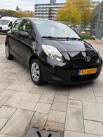 Toyota Yaris 1.3 VVTi Comfort 2010 | 136.826 km | Zwart | Ne, Auto's, Toyota, Voorwielaandrijving, Euro 5, Gebruikt, 4 cilinders