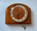 Mooie retro Kienzle klok, wandklok, Huis en Inrichting, Ophalen of Verzenden, Gebruikt, Wandklok