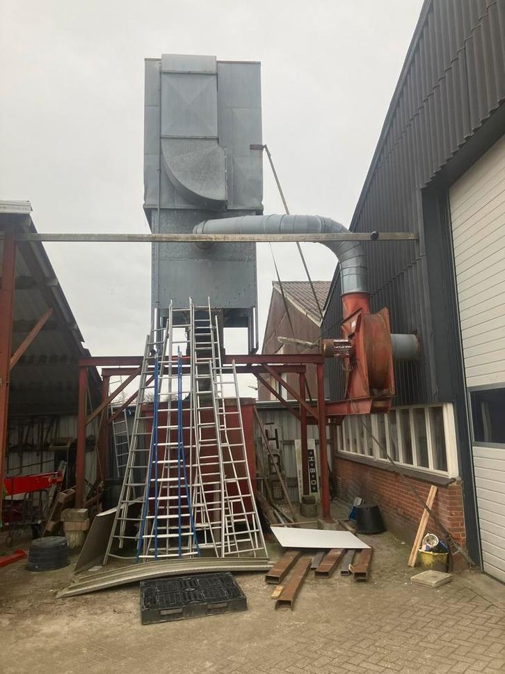 Te koop industriële afzuiging met 12 m3 opvang container, Doe-het-zelf en Verbouw, Ventilatie en Afzuiging, Gebruikt, Afzuiger