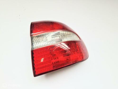 Achterlicht rechts Volvo V40 I 2001- 30621888, Auto-onderdelen, Verlichting, Volvo, Gebruikt, Ophalen of Verzenden