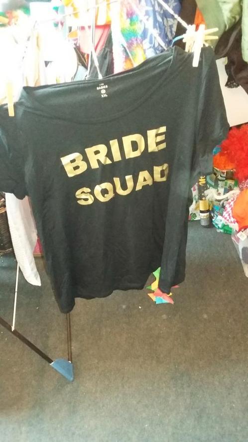Bride Squad T-shirt - Maat XXL, Kleding | Dames, T-shirts, Zo goed als nieuw, Maat 46/48 (XL) of groter, Zwart, Korte mouw, Ophalen of Verzenden
