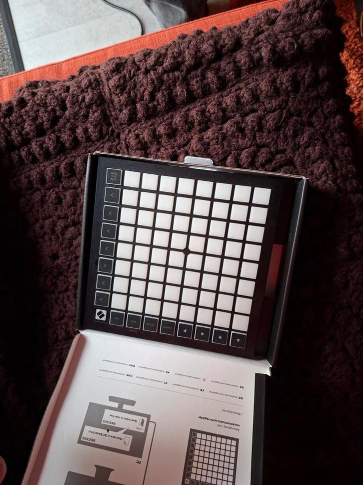 Novation Launchpad Mini MK3 - Nieuw!, Muziek en Instrumenten, Midi-apparatuur, Nieuw, Ophalen of Verzenden