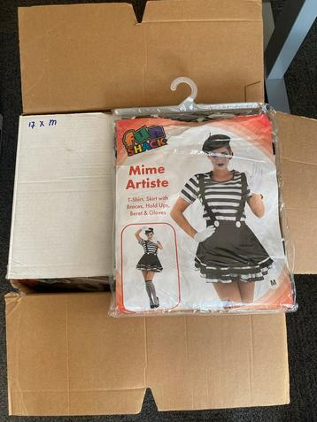 Grote Partij Nieuwe Carnaval Kleding - 130 Stuks! beschikbaar voor biedingen