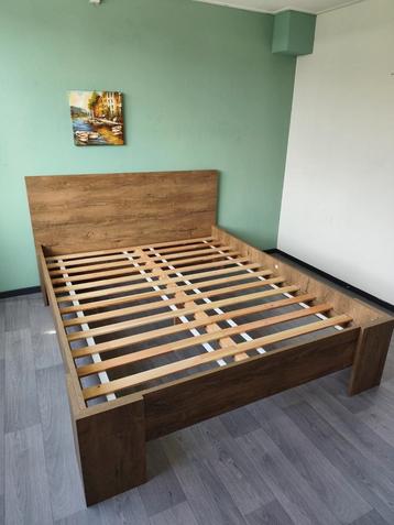 Vedde Bedframe met lattenbodem- Wild Eiken - 160x200 beschikbaar voor biedingen
