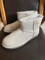 Lage uggs 42, Kleding | Dames, Schoenen, UGG, Ophalen of Verzenden, Zo goed als nieuw, Grijs